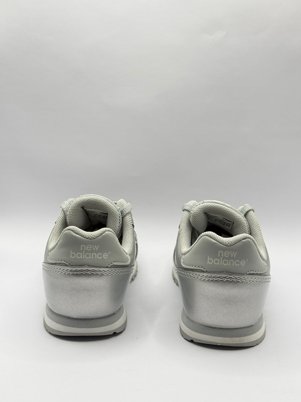 New Balance 373
