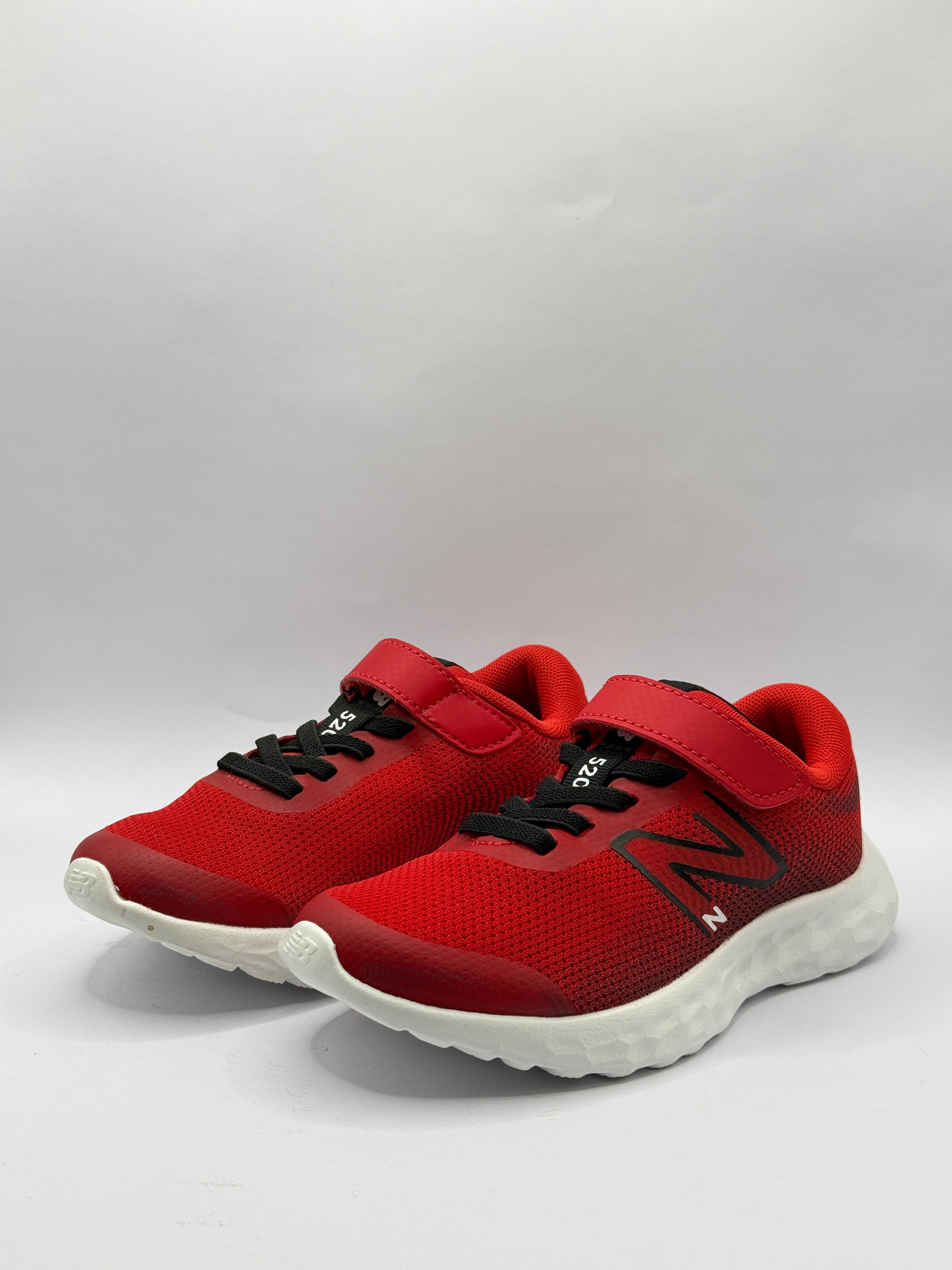 New Balance 520