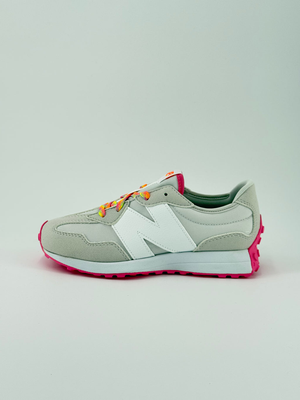 New Balance 327