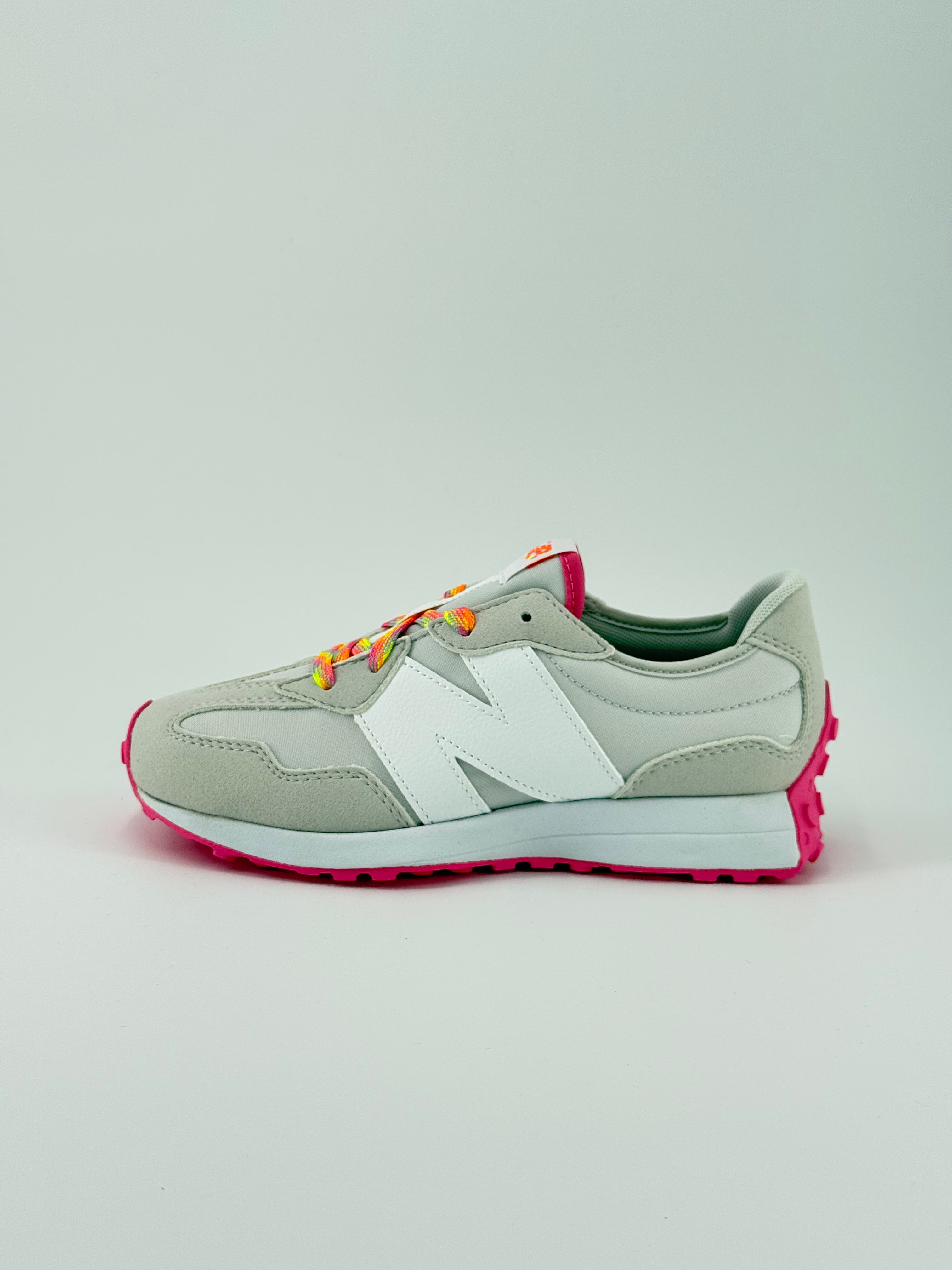 New Balance 327
