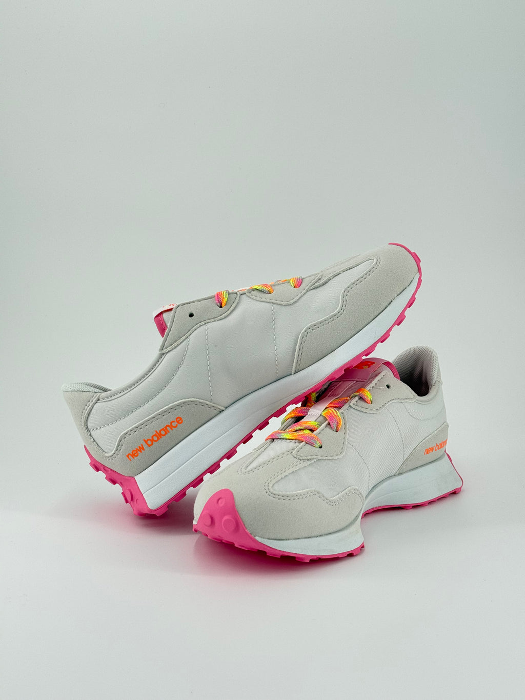 New Balance 327