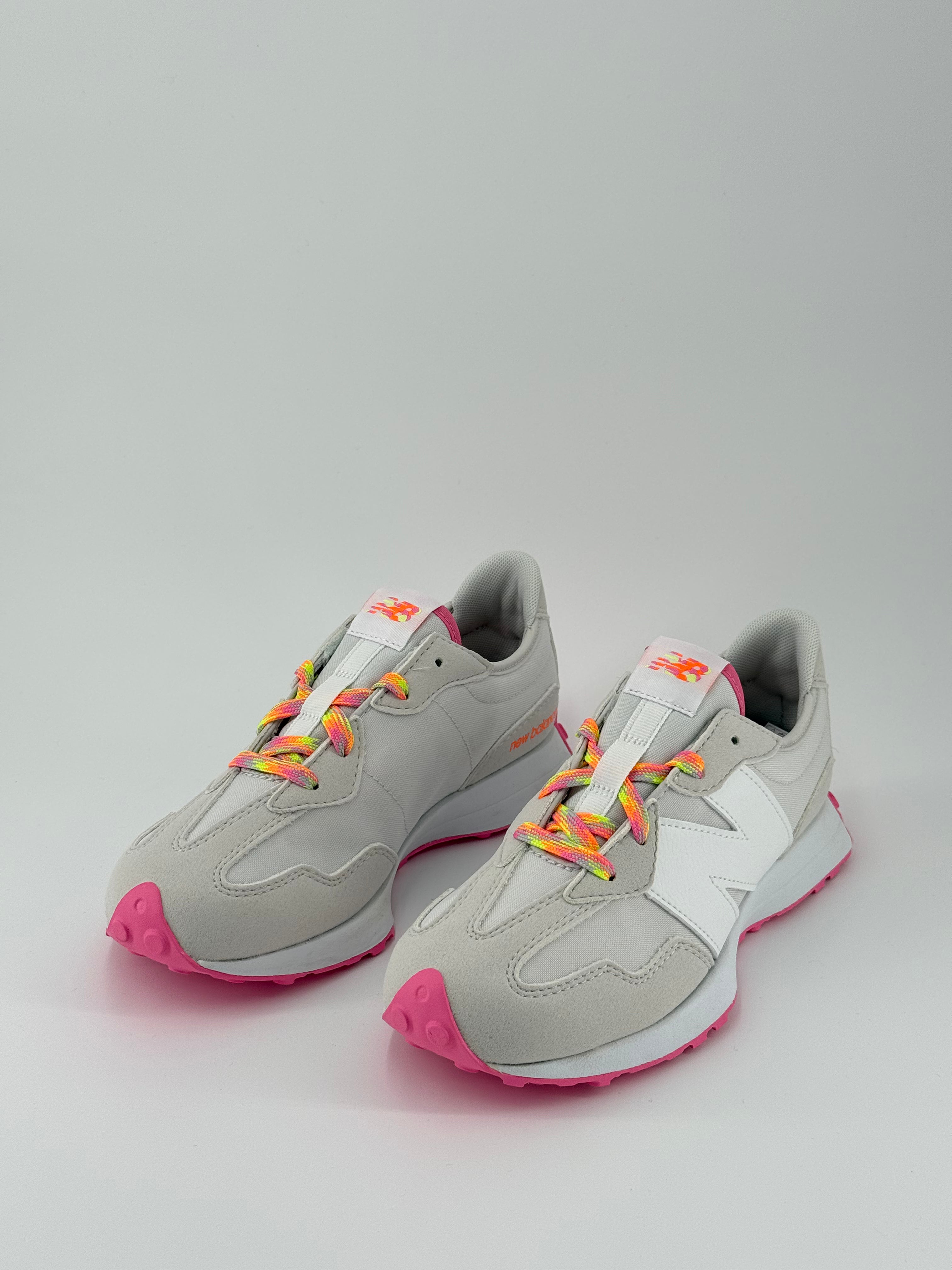 New Balance 327