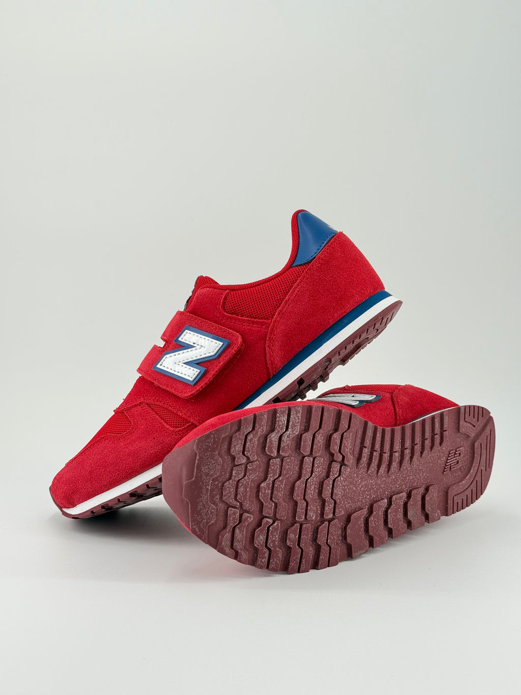 New Balance 373