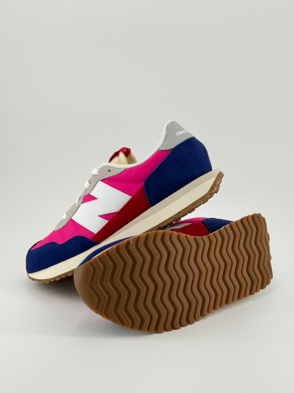 New Balance 237